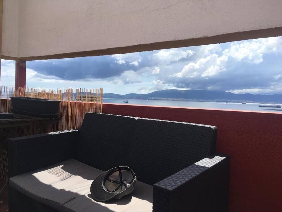 Fabulous Penthouse Apartment La Linea de la Concepcion Exterior photo