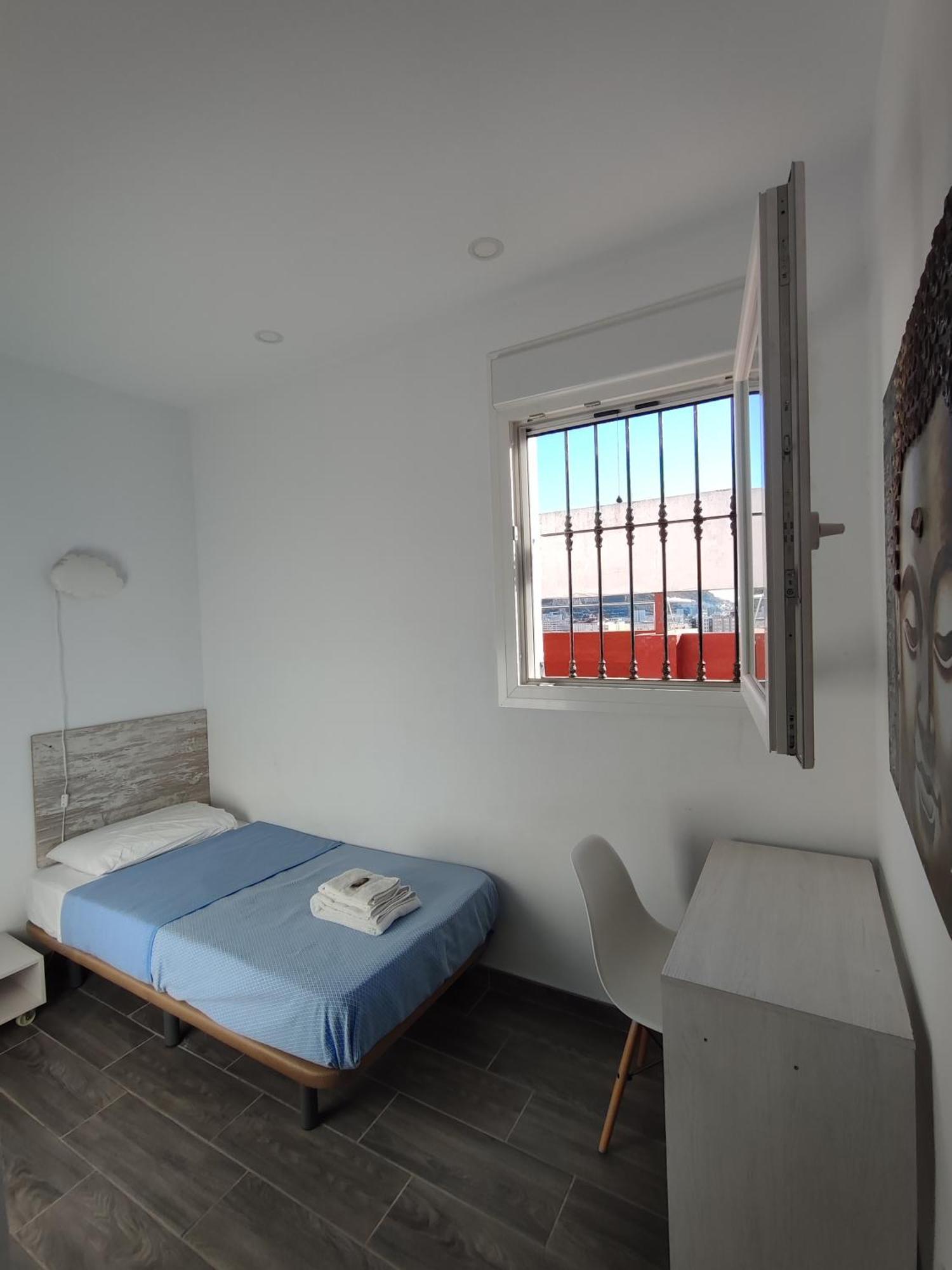 Fabulous Penthouse Apartment La Linea de la Concepcion Exterior photo
